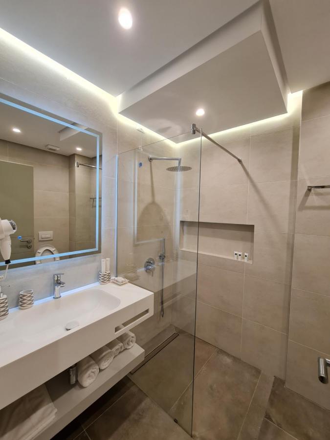 Hotel Aross Vlora Kültér fotó