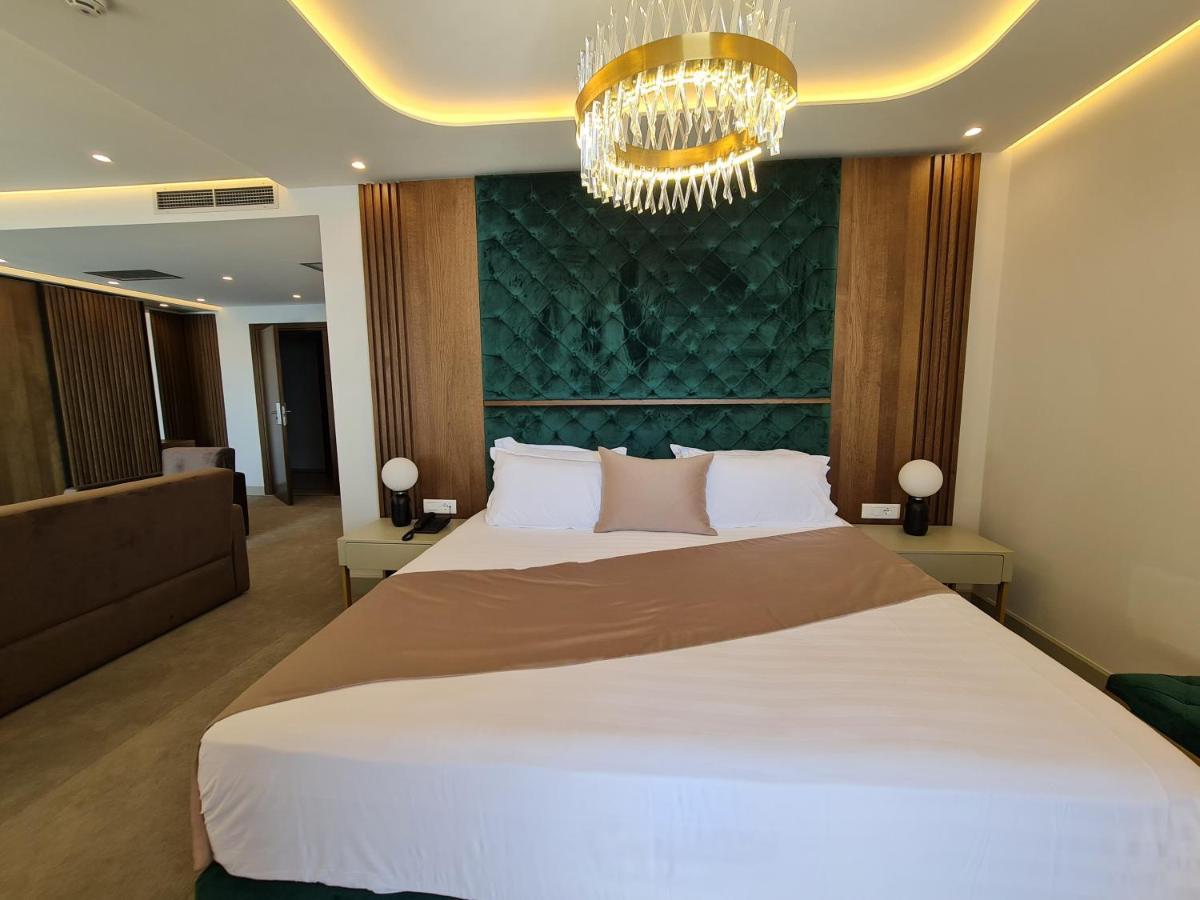 Hotel Aross Vlora Kültér fotó