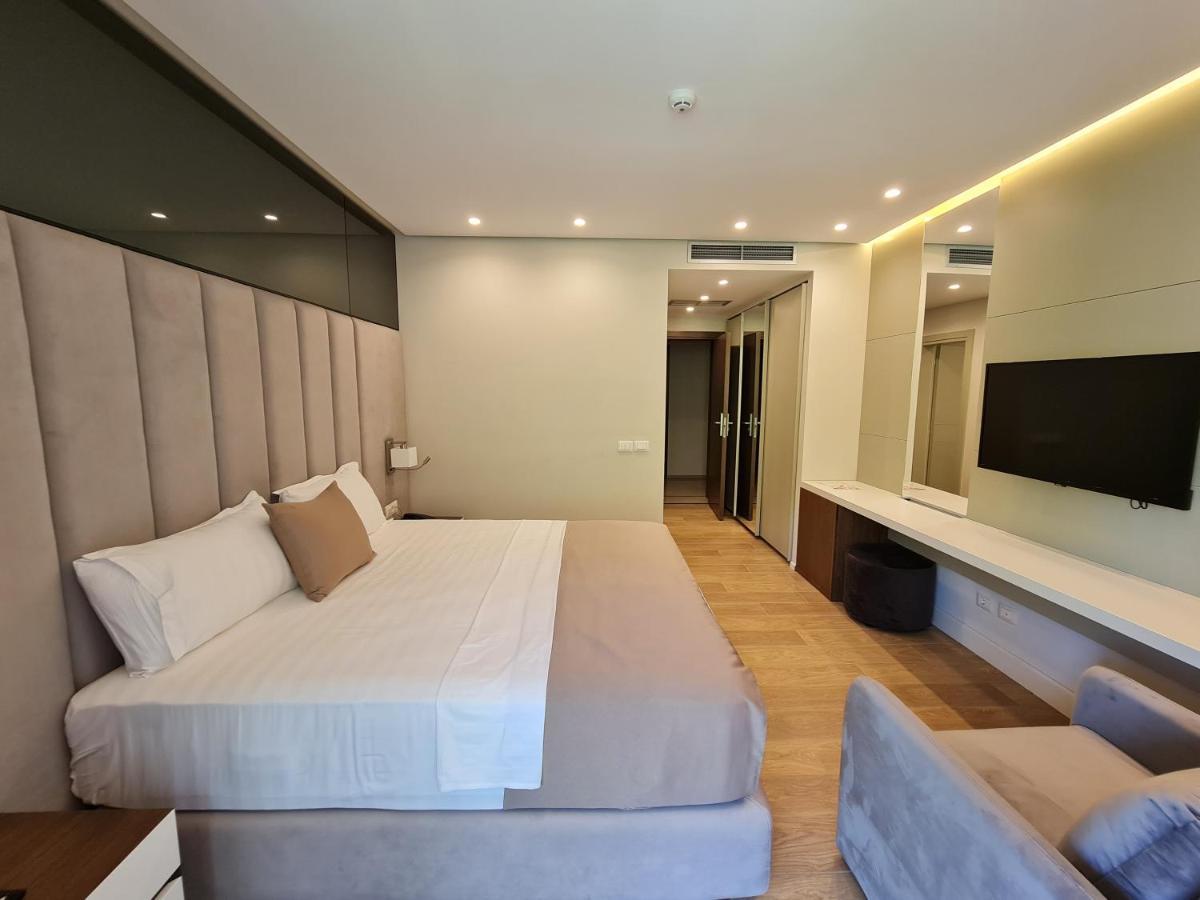 Hotel Aross Vlora Kültér fotó