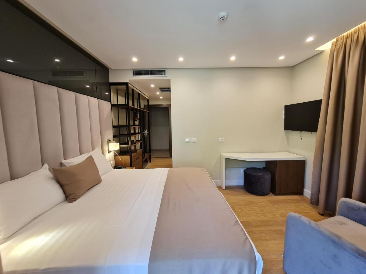Hotel Aross Vlora Kültér fotó